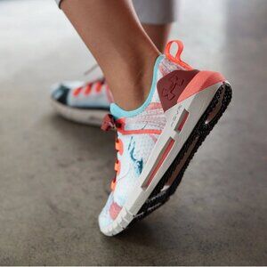 Under Armor Icon Sneakers Shoes Lace Up Athletic Running Shoe White Women Size 7